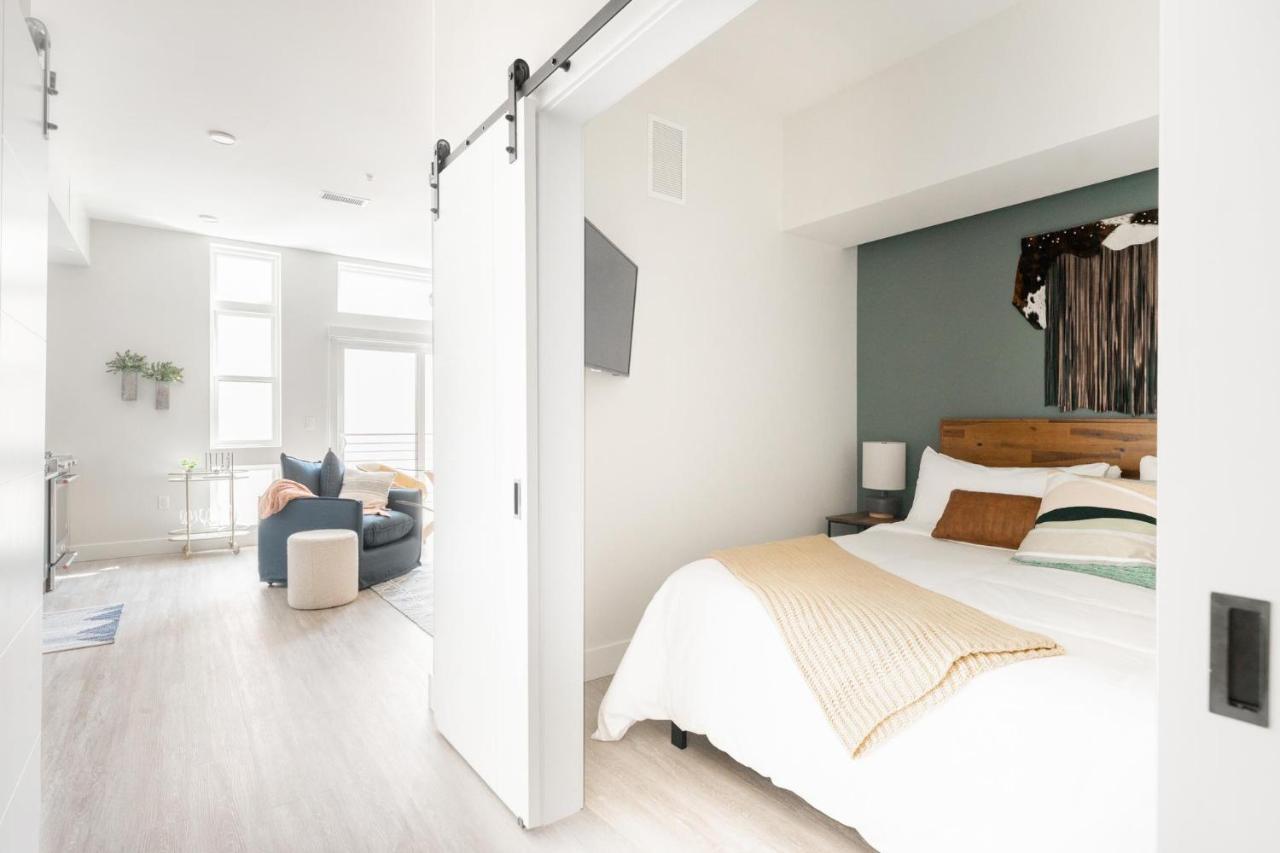 Colorful Western Vibe - Walk Everywhere - Zuni Lofts Денвер Экстерьер фото